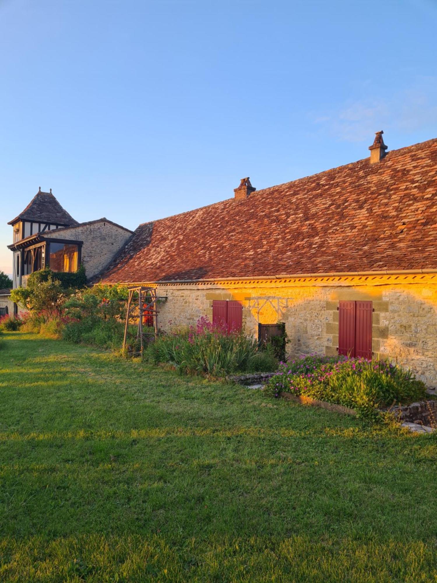 La Ferme De L'Embellie Gites Et Chambres D'Hotes Le Buisson-de-Cadouin Kültér fotó